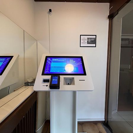 Hotel Hafner - Self Check-In Stuttgart Eksteriør bilde