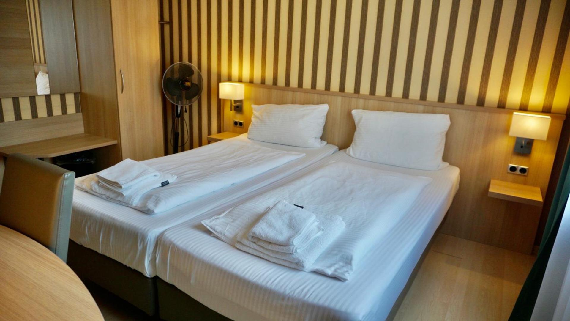 Hotel Hafner - Self Check-In Stuttgart Eksteriør bilde