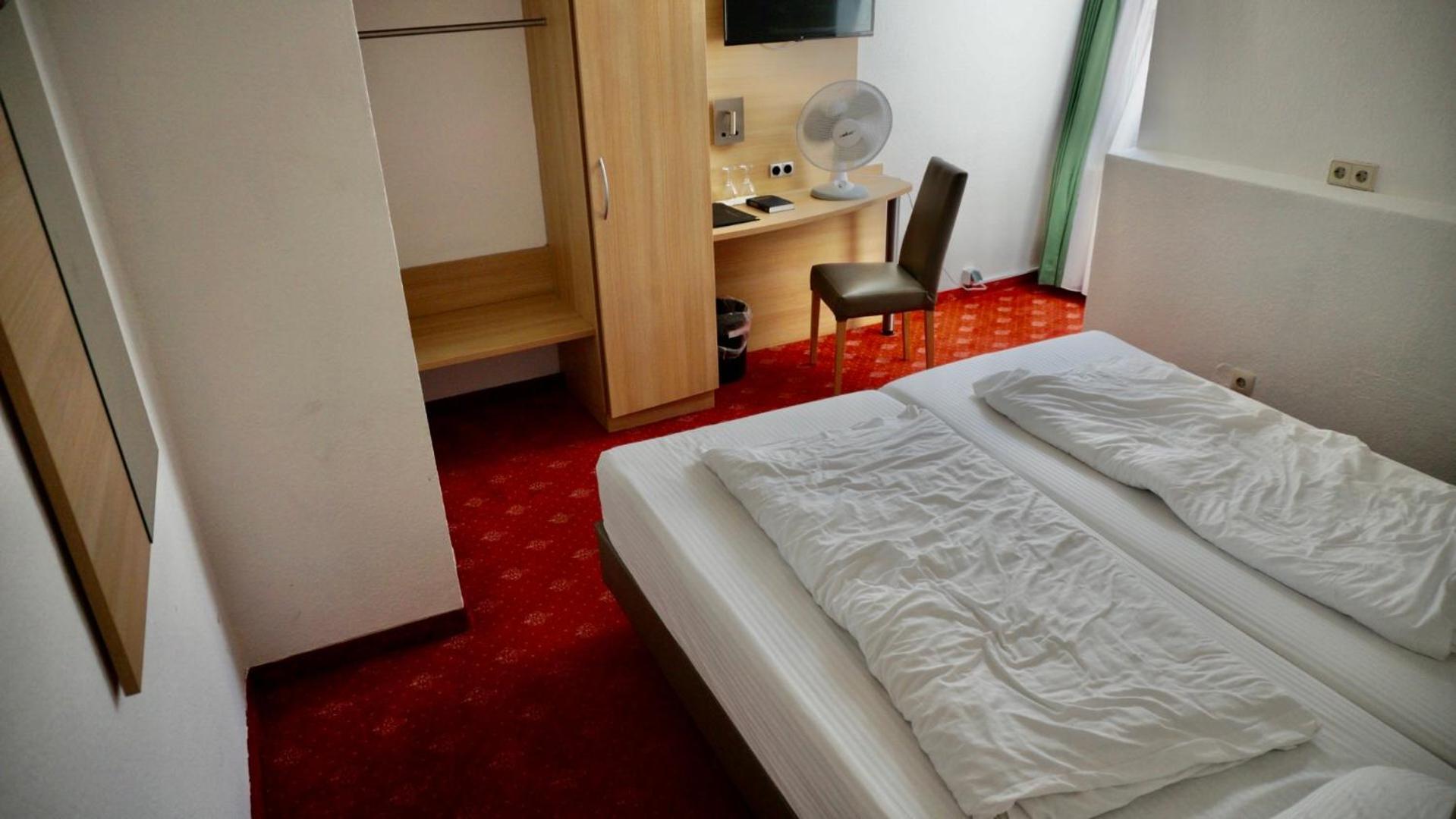 Hotel Hafner - Self Check-In Stuttgart Eksteriør bilde