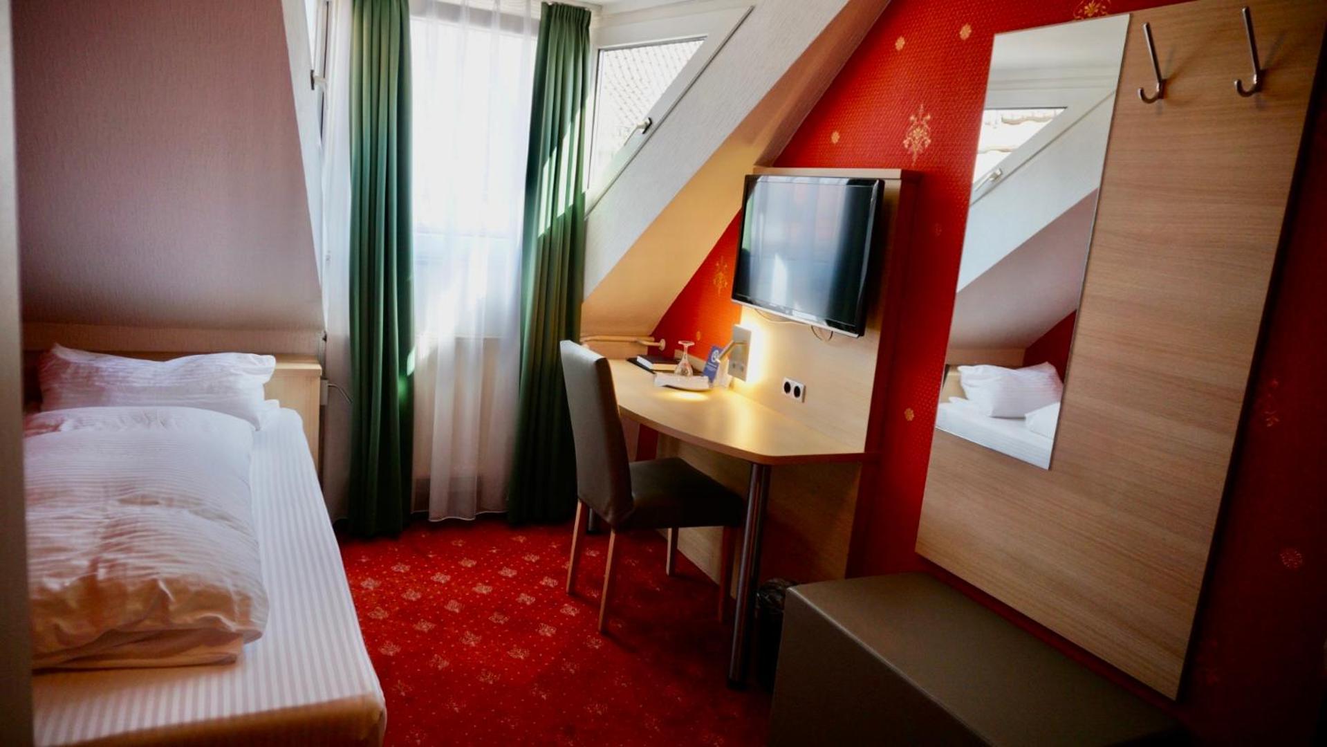 Hotel Hafner - Self Check-In Stuttgart Eksteriør bilde