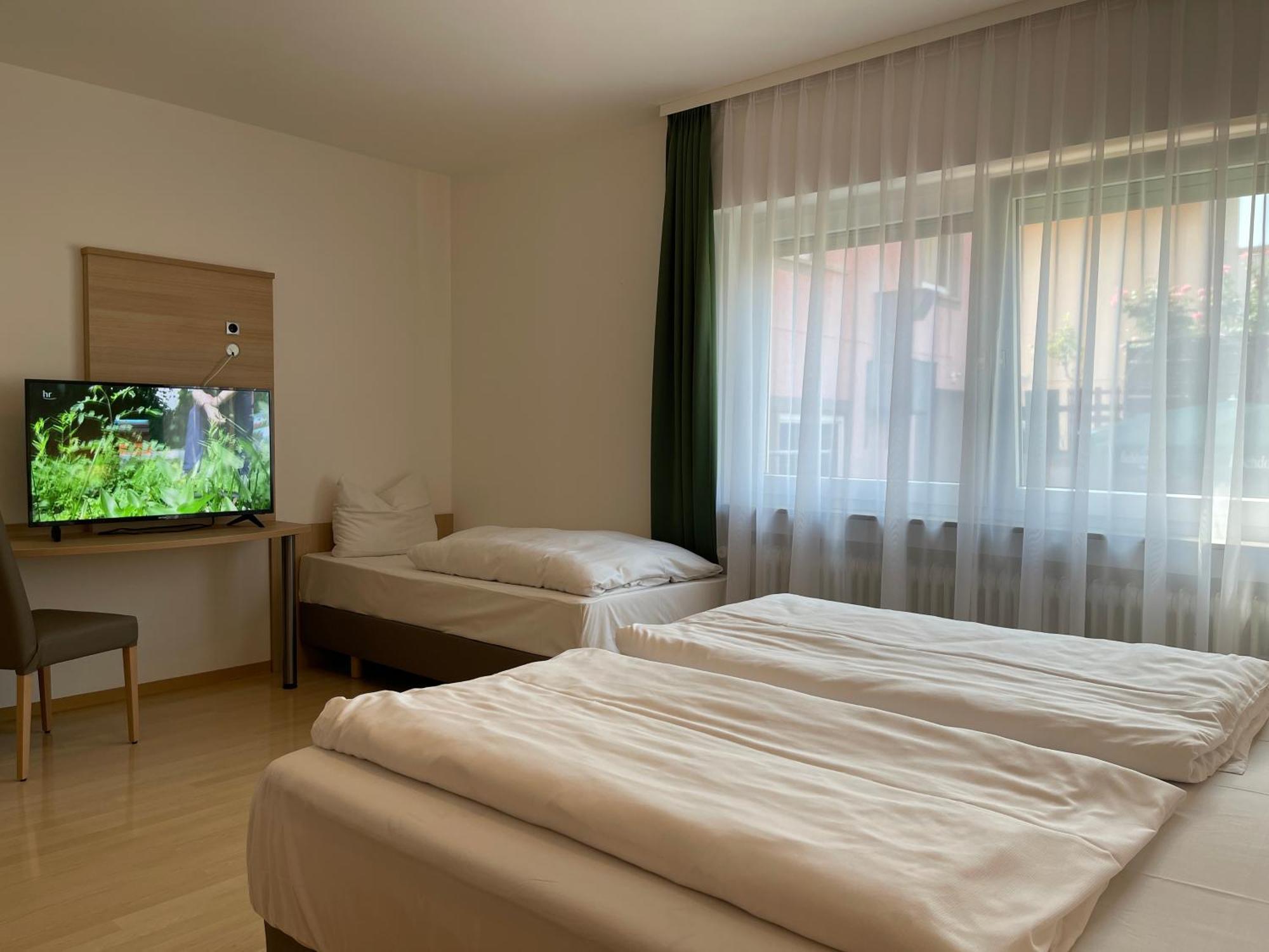 Hotel Hafner - Self Check-In Stuttgart Eksteriør bilde