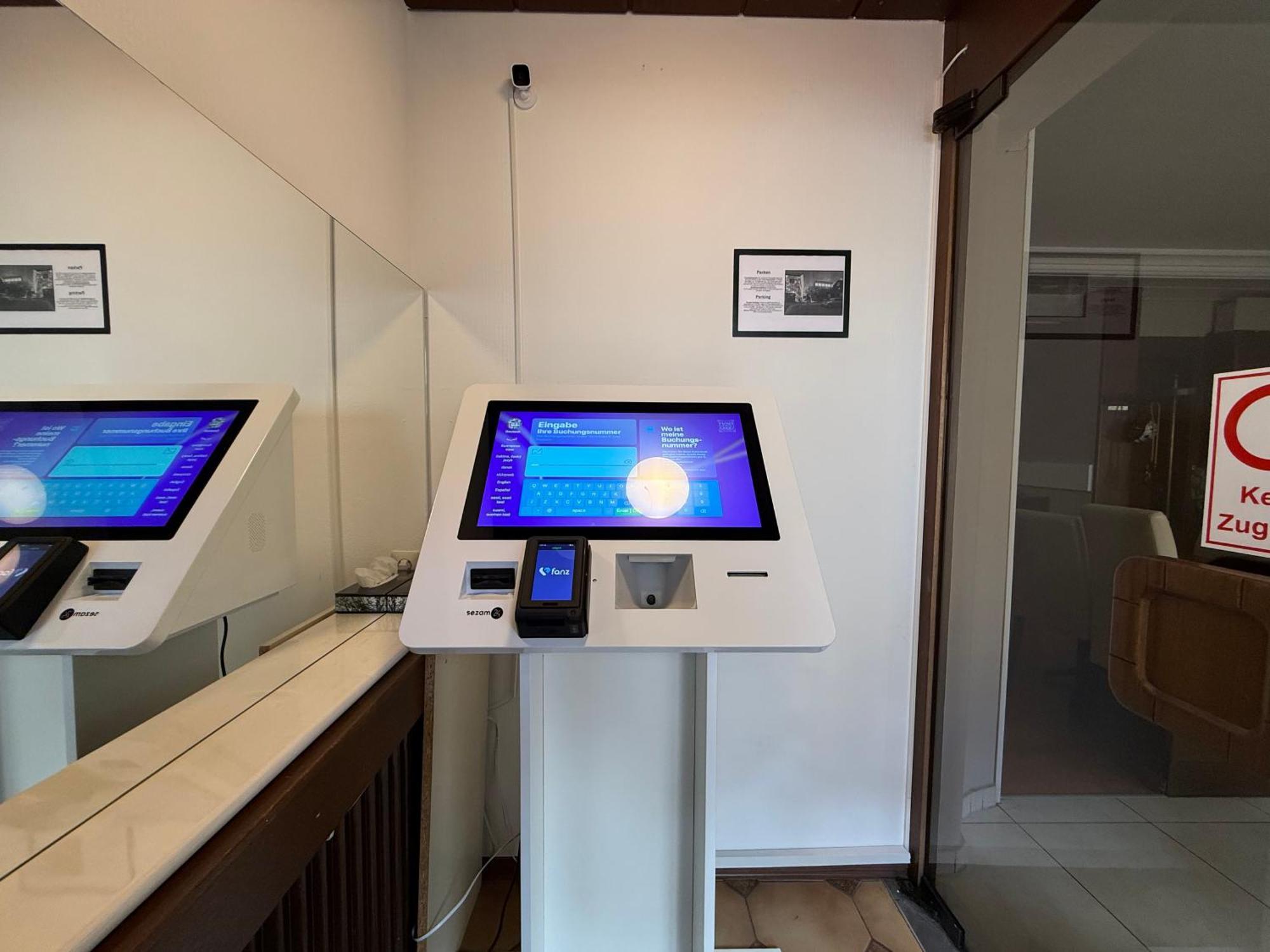 Hotel Hafner - Self Check-In Stuttgart Eksteriør bilde